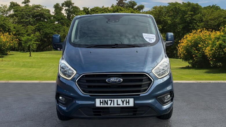 Ford Transit Custom 300 L2 Diesel Fwd 2.0 EcoBlue 130ps Low Roof D/Cab Limited Van
